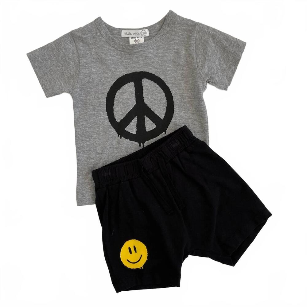 NEW LITTLE MISH kids' drip peace sign & smiley short set in grey/ black